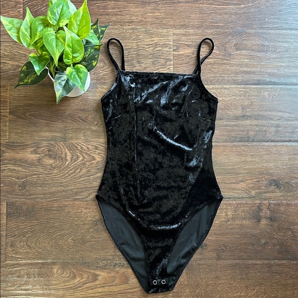 Forever 21 Black Velvet Bodysuit | Black Velvet Onesie | Black Velvet | - Picture 1 of 8